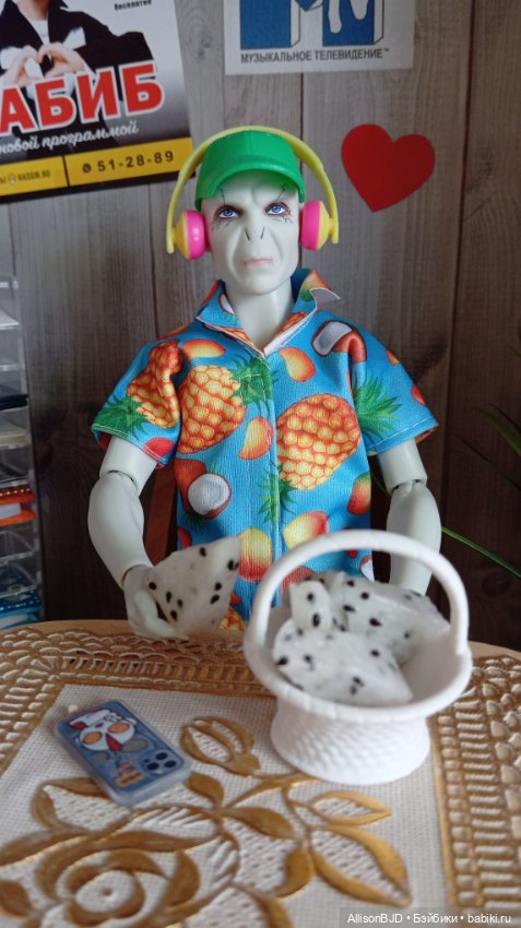 Посоветуйте Володе камеру)