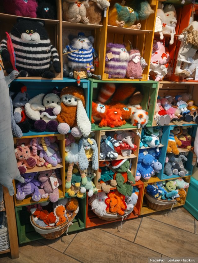 Мы гуляем с Деловулей. Продолжение