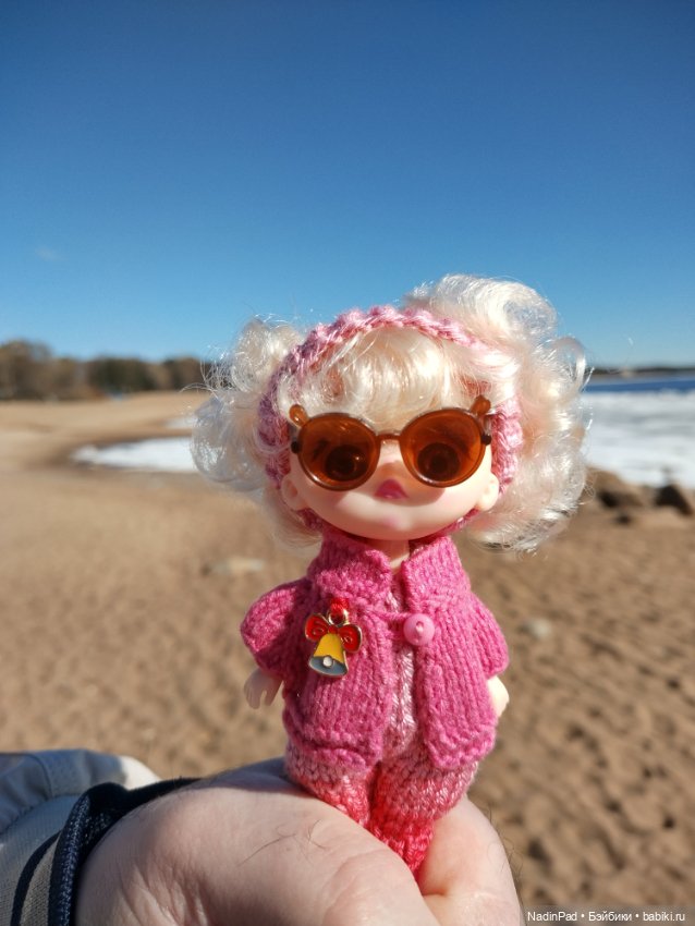 Мы гуляем с Деловулей. Продолжение