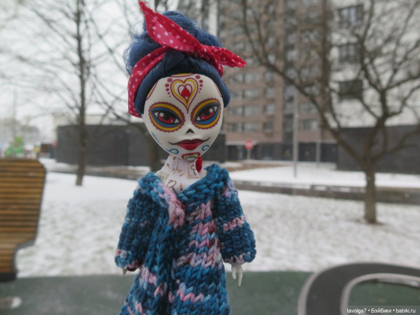 Catrinas Underworld и снег в апреле