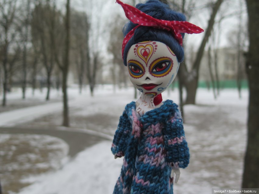 Catrinas Underworld и снег в апреле