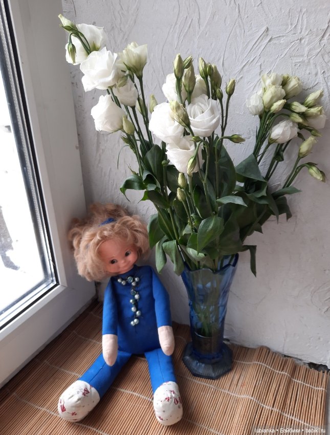 Бело-синее моё кукольно-цветочное🤍💙