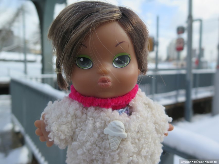 Jaggets Famosa мини и снег в Москве в апреле 2025 (фото 6)