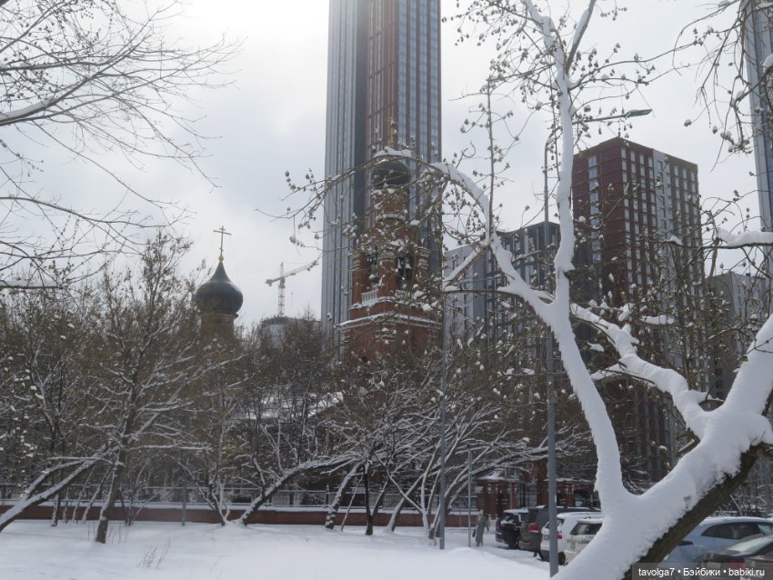 Jaggets Famosa мини и снег в Москве в апреле 2025