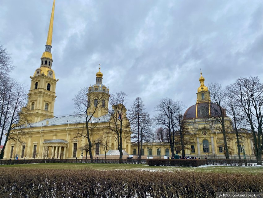 С Аделлой в Петропавловскую крепость