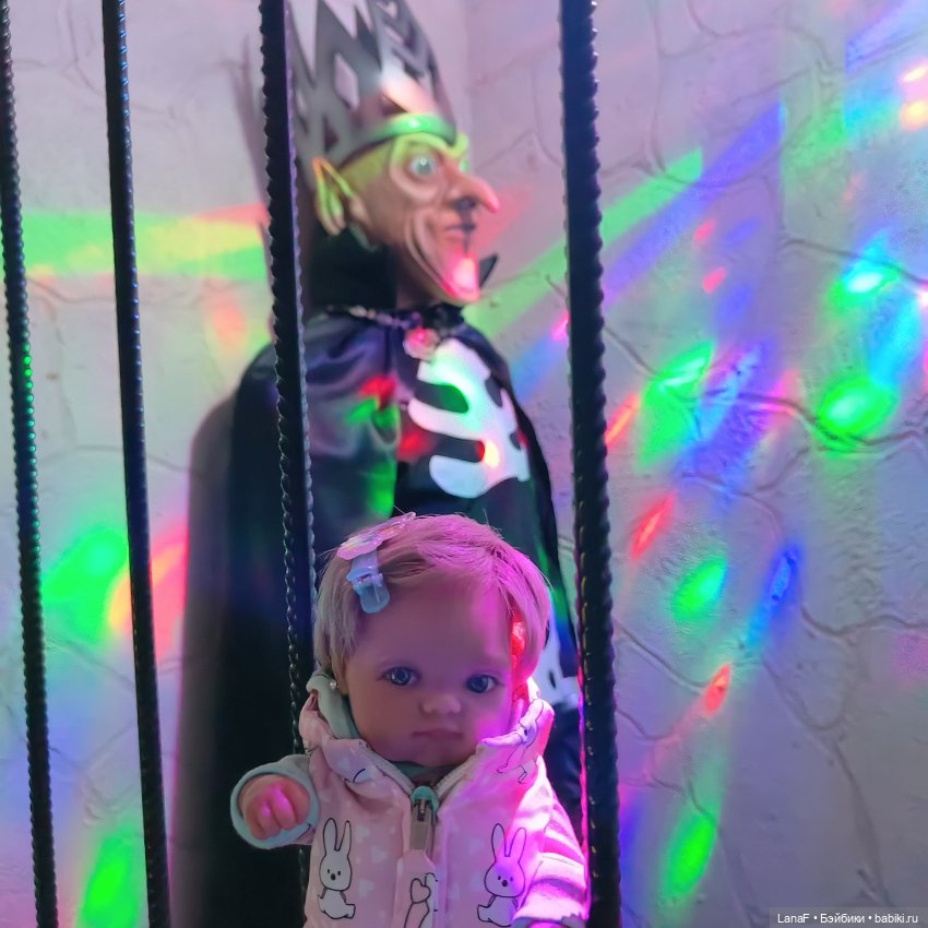 Эля в гостях у Бабы-Яги ( пепита Антонио Хуан)