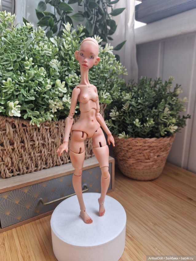 Руна или Лора. Авторская шарнирная кукла (фото 6)