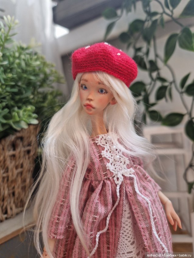 Руна или Лора. Авторская шарнирная кукла