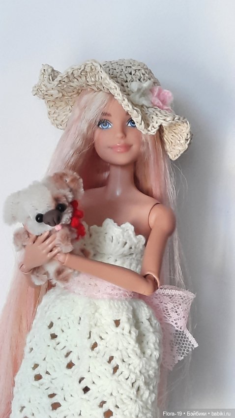 Куколки со своими игрушечками (фото 2)