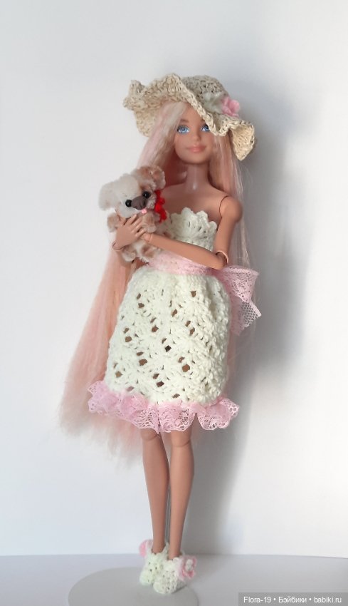 Куколки со своими игрушечками (фото 4)