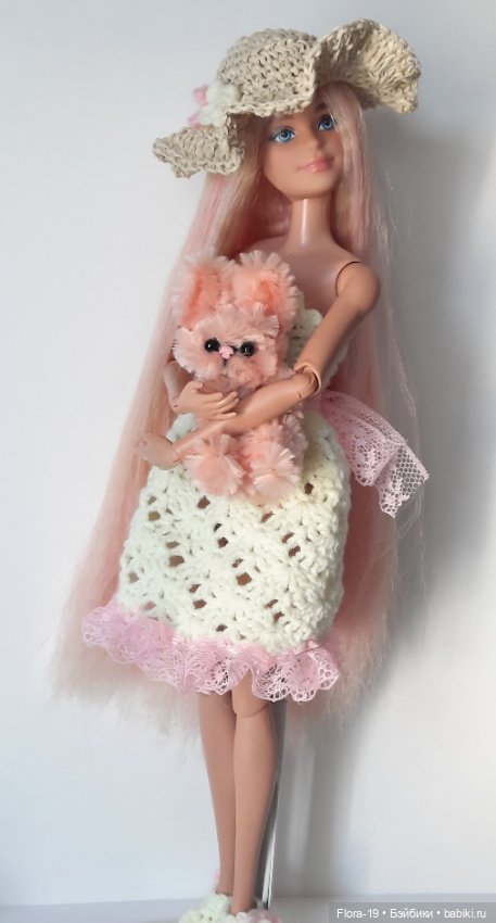 Куколки со своими игрушечками (фото 6)