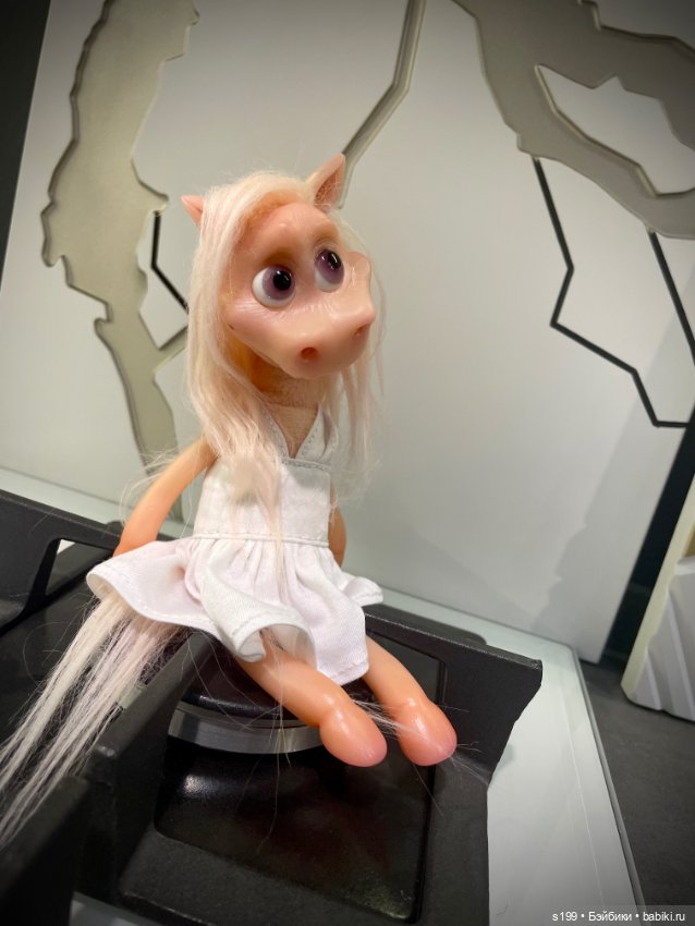 Лошадка Мэрилин — Авторские игрушки из разных материалов: синельная проволока (фото 5)