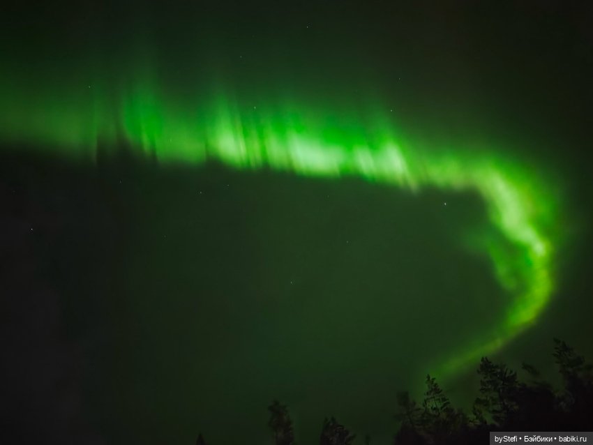 Давно хотела поделиться фотографиями северного сияния с вами