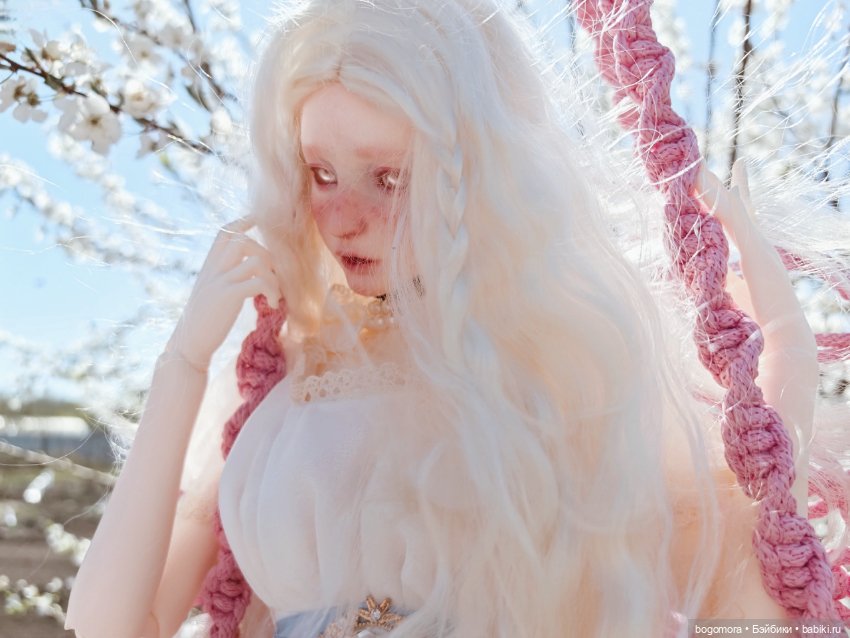 Прогулка по цветущему саду