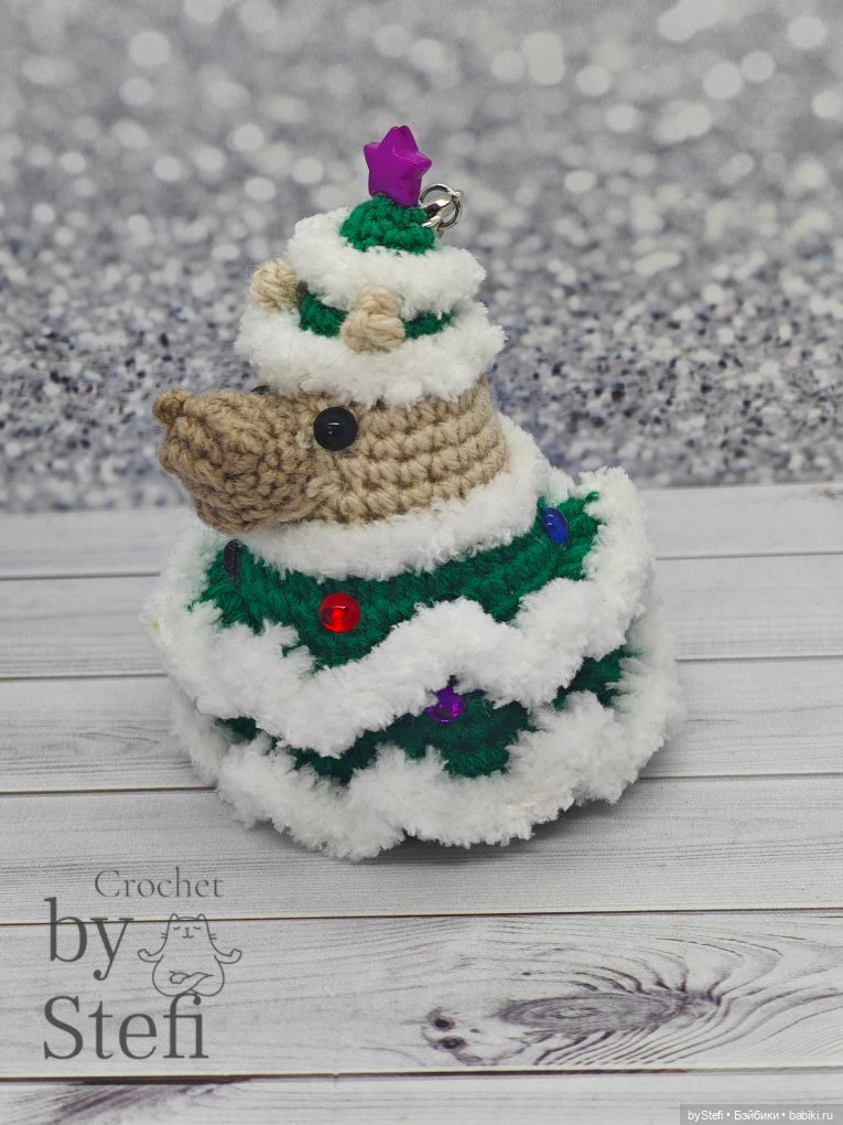 Покажу лошадку в костюме Ёлочки и общее фото (фото 3)