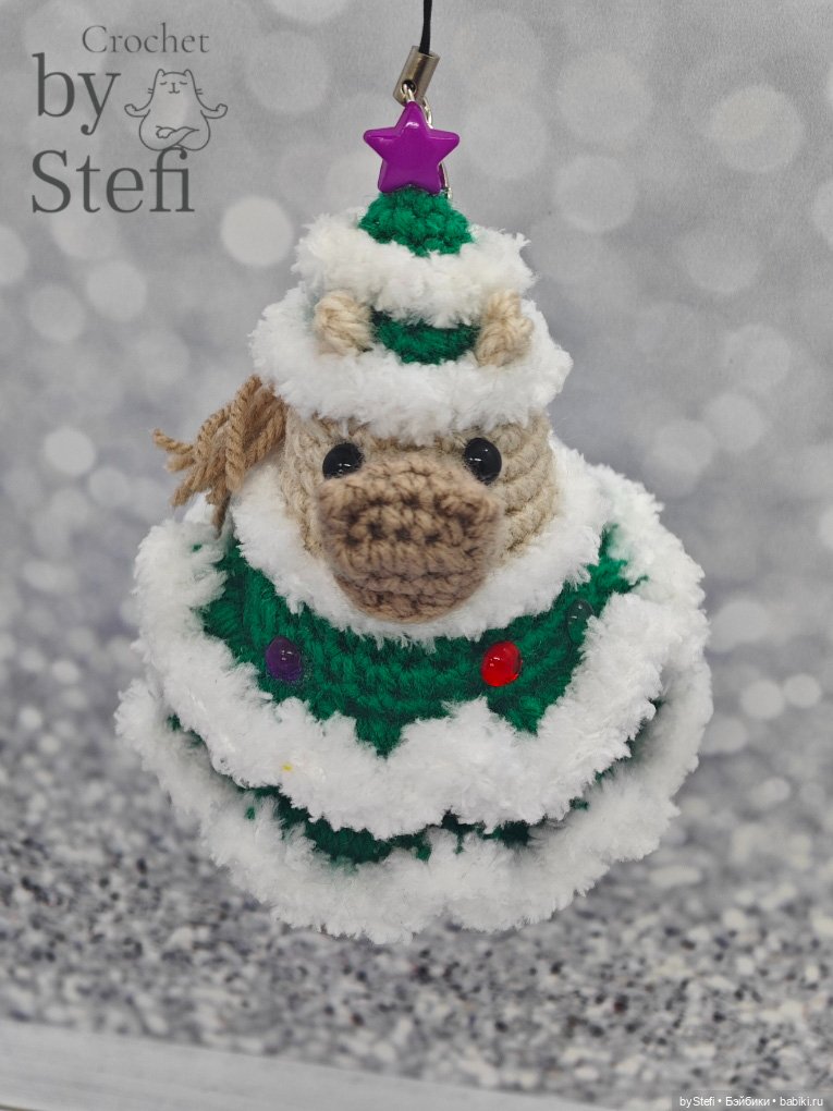 Покажу лошадку в костюме Ёлочки и общее фото (фото 5)