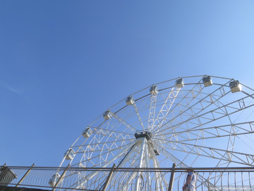 "Мне нужны старые камни и запах моря"