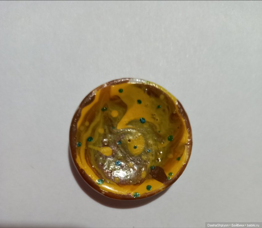 Тарелочки с самодельным рисунком 💛💚🧡 (фото 3)