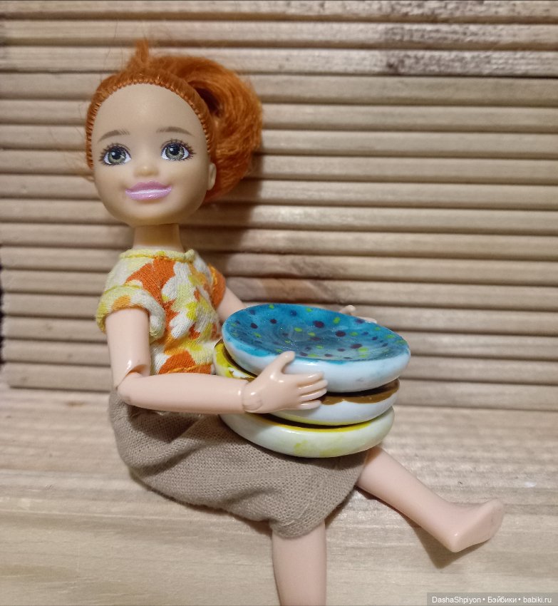 Тарелочки с самодельным рисунком 💛💚🧡 (фото 5)