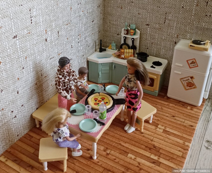 Обед в семейке Lundby — Игровые куклы разных производителей (Разное): редкие бренды