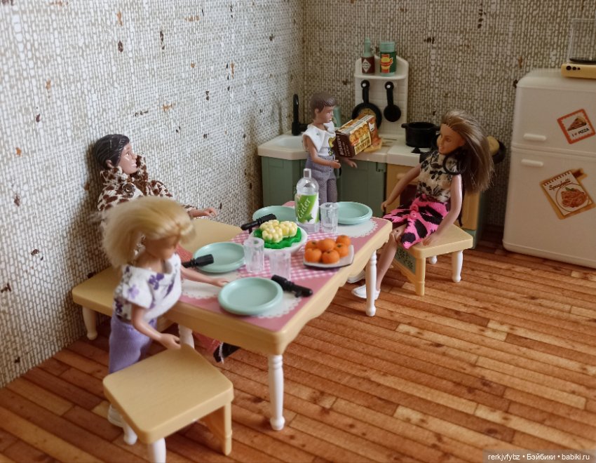 Обед в семейке Lundby — Игровые куклы разных производителей (Разное): редкие бренды