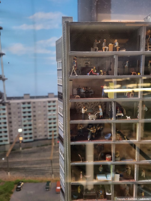 Царь-макет в Москве или Игра в куклы по-взрослому