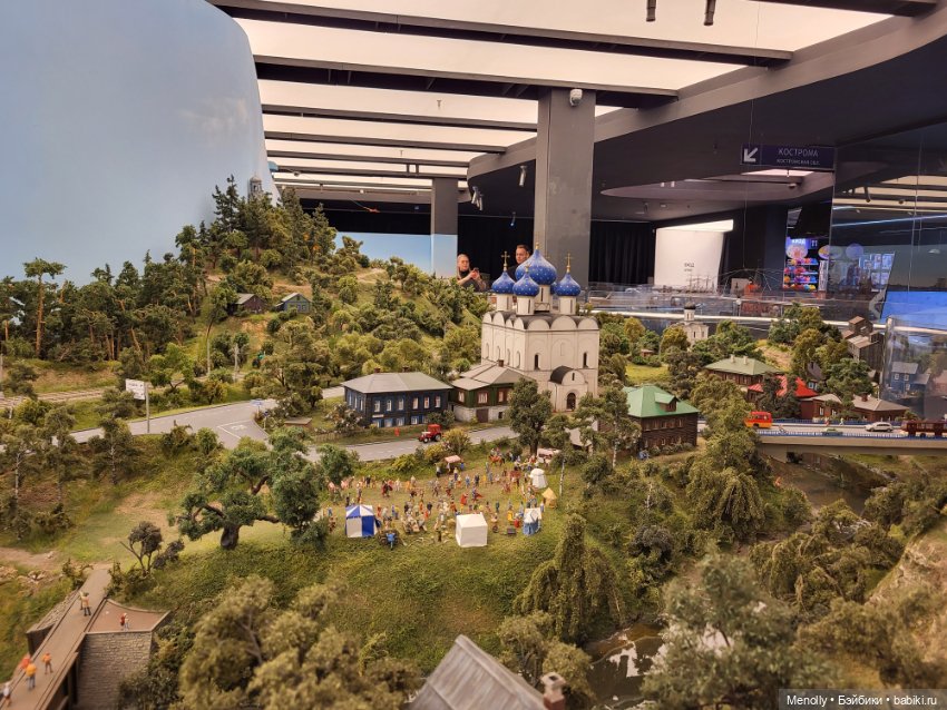 Царь-макет в Москве или Игра в куклы по-взрослому