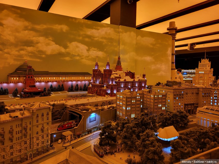 Царь-макет в Москве или Игра в куклы по-взрослому