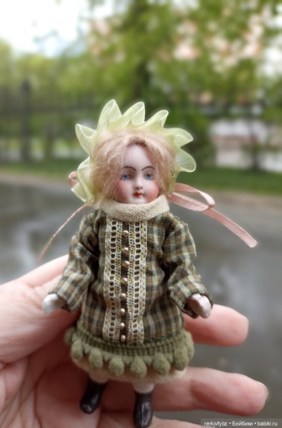 Теодора — Антикварные куклы Mignonette (Миньонетта): карманные (фото 7)