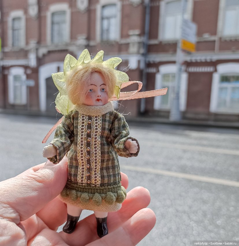 Теодора — Антикварные куклы Mignonette (Миньонетта): карманные (фото 8)