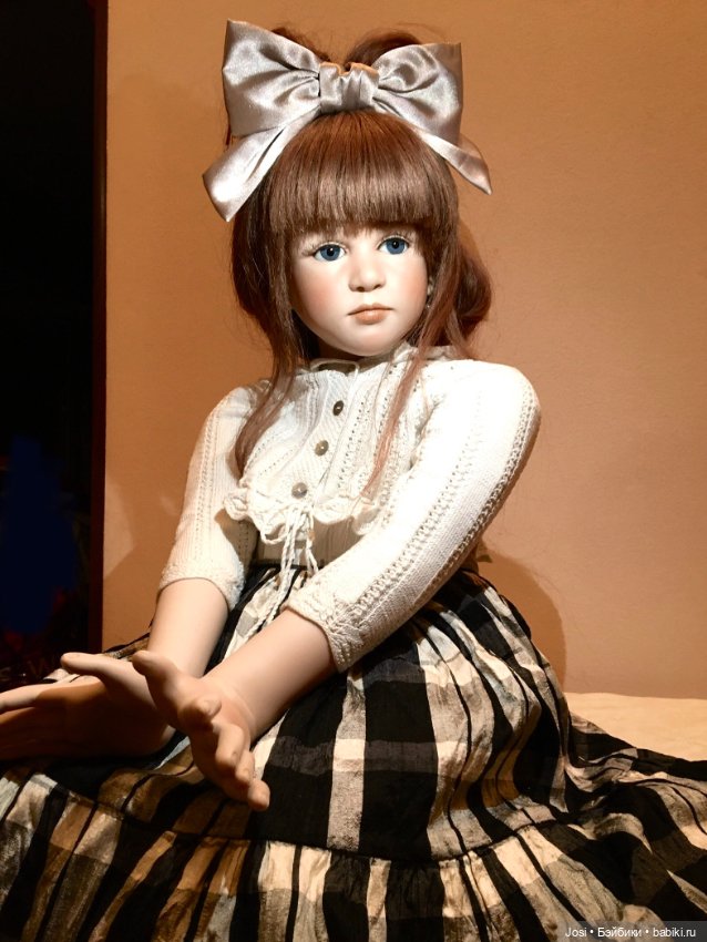 Фарфоровая Charmaine от Ruth Treffeisen (фото 4)