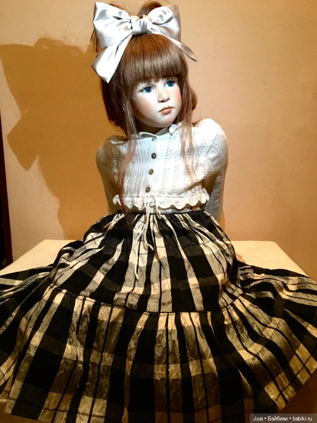 Фарфоровая Charmaine от Ruth Treffeisen