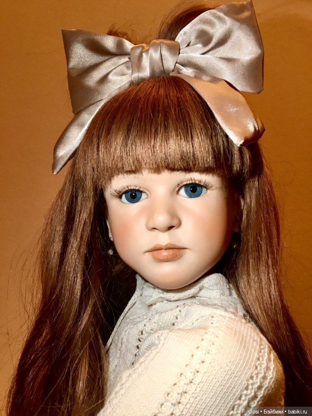 Фарфоровая Charmaine от Ruth Treffeisen