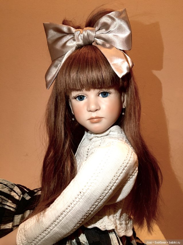 Фарфоровая Charmaine от Ruth Treffeisen