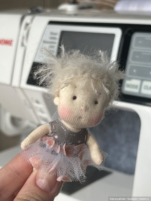 Маленькая звёздочка (текстильная куколка 8 см) (фото 4)
