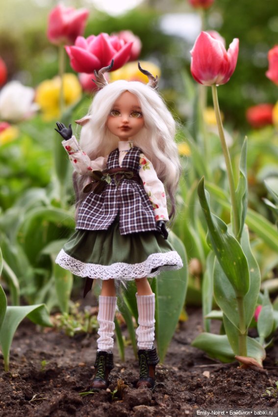 Козочка и цветы — ООАК Monster High и Ever After High: репейнт (фото 3)