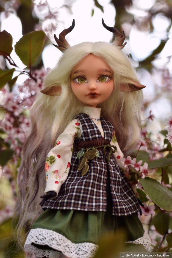 Козочка и цветы — ООАК Monster High и Ever After High: репейнт (фото 5)