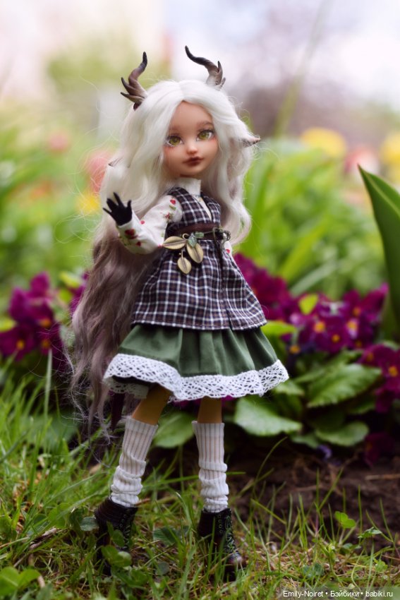 Козочка и цветы — ООАК Monster High и Ever After High: репейнт