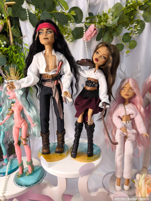 Территория кукол, май 25, часть монстрячная