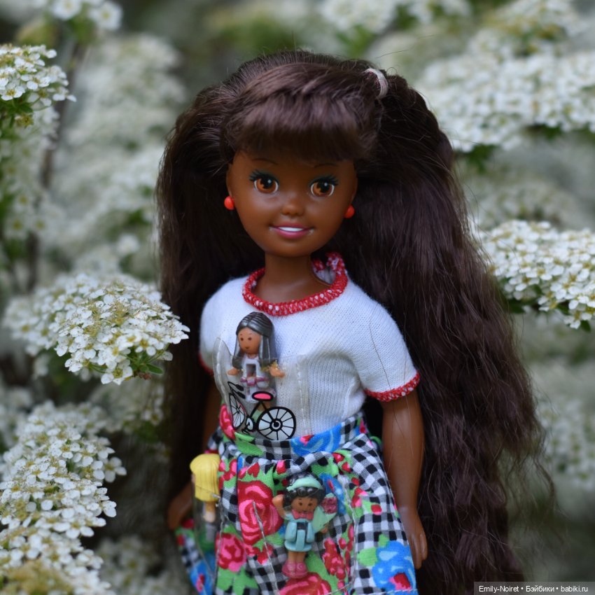 Фото-подборка: Спирея — Коллекции игровых кукол (Playline): фото полок (фото 4)