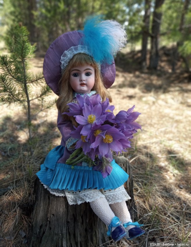 В лес за первыми цветами — Редкие антикварные куклы и реплики: воск (фото 4)