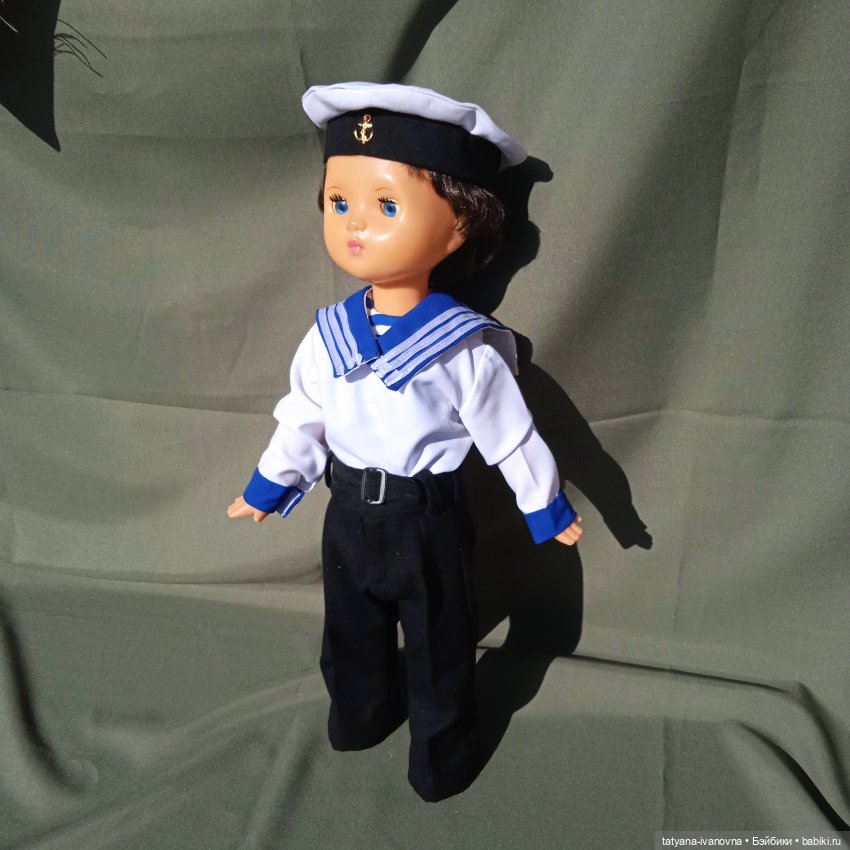 Куклы в военных костюмах — Игрушки СССР и советского детства: резиновые (фото 9)