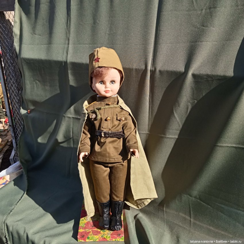 Куклы в военных костюмах — Игрушки СССР и советского детства: резиновые
