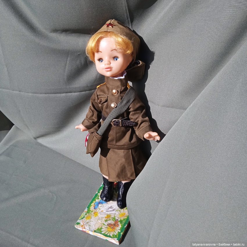 Куклы в военных костюмах — Игрушки СССР и советского детства: резиновые (фото 10)