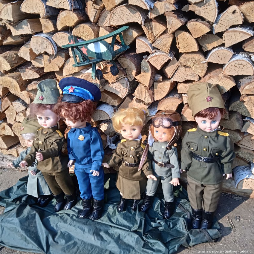 Куклы в военных костюмах — Игрушки СССР и советского детства: резиновые