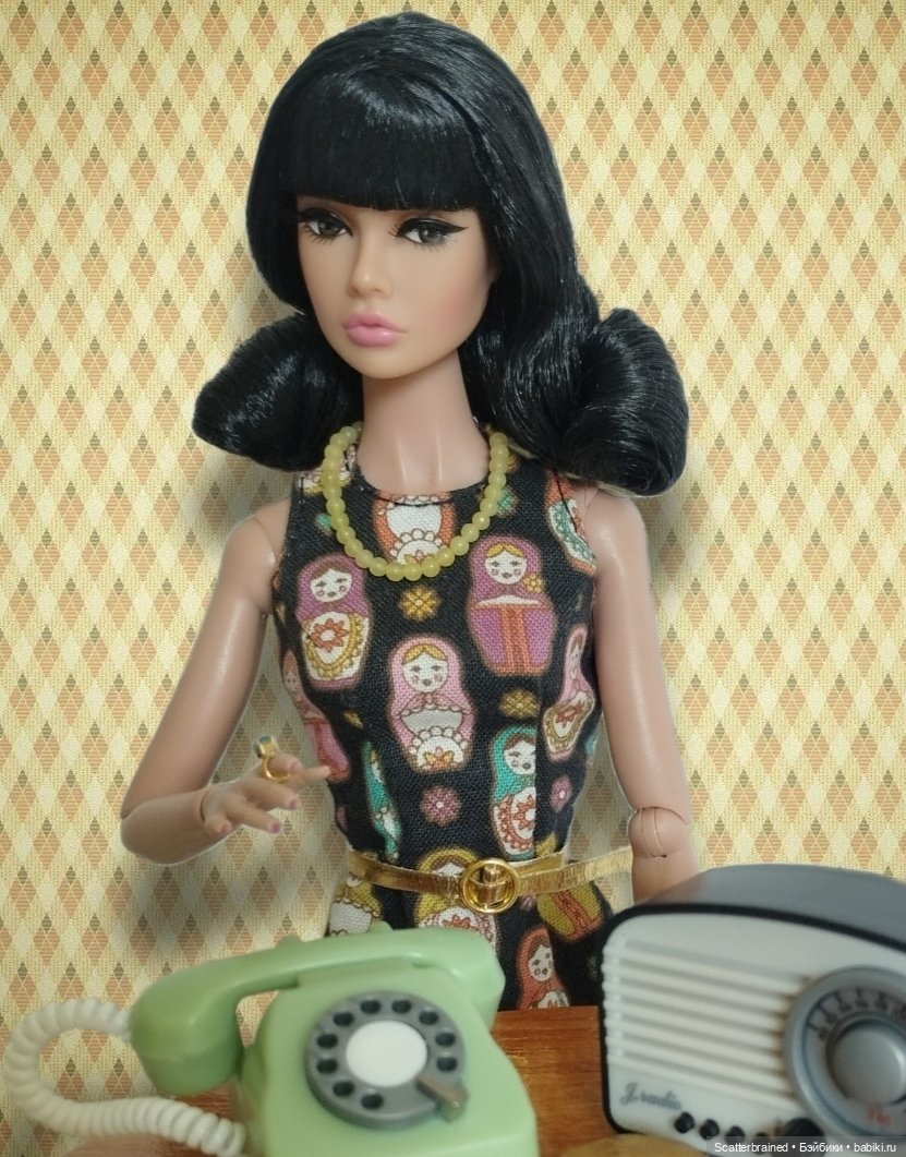 Поппи Паркер в стиле ретро