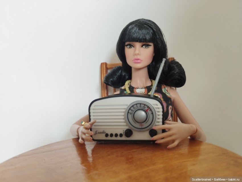 Поппи Паркер в стиле ретро