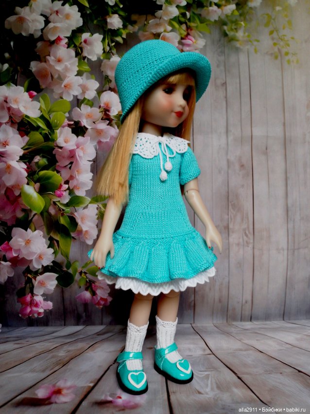 Два наряда по одной схеме на разных кукол (фото 7)