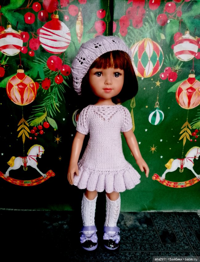 Два наряда по одной схеме на разных кукол