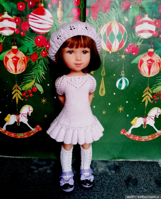 Два наряда по одной схеме на разных кукол